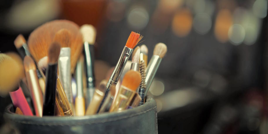 store your makeup tools